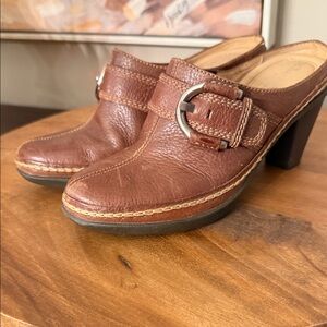 Naturalizer N5 Brown Leather Buckle Mules Size 4 Women’s Hard to Find